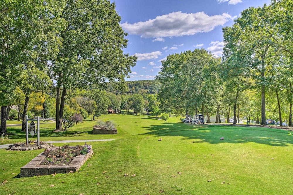 Cozy Pointe Royale Condo ~ 4 Mi to Table Rock Lake