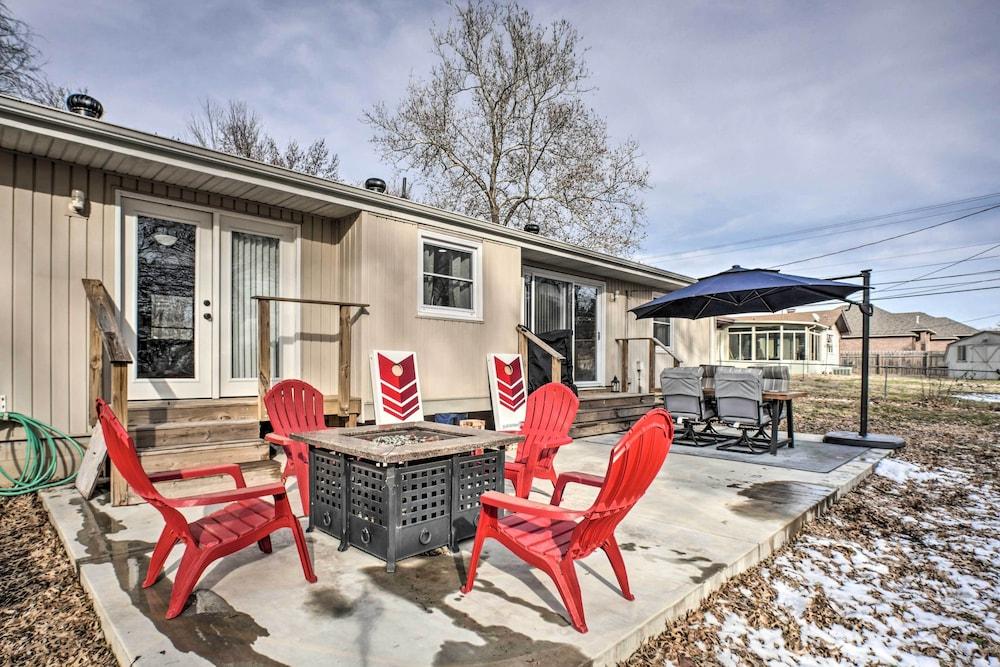 Family-friendly Springfield Home w/ Yard!