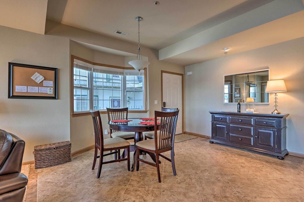 Pool Access & Boat Slip: Lake Ozark Condo!