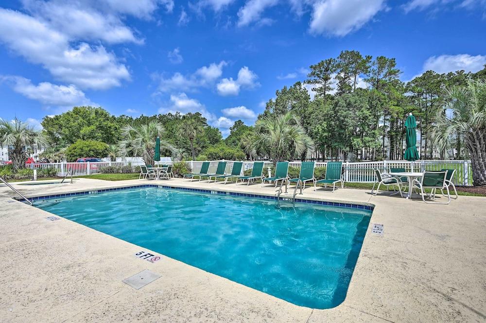 On the Fairways: Myrtle Beach Condo w/ Pool Access