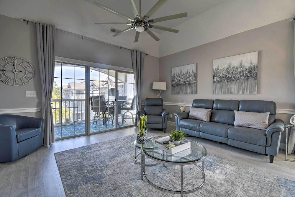 Myrtle Beach Condo: Golf Course + Pool View!