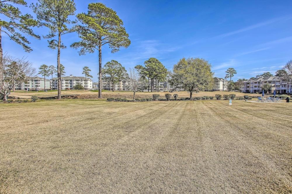 Screened-in Patio: Myrtle Beach Golf Condo