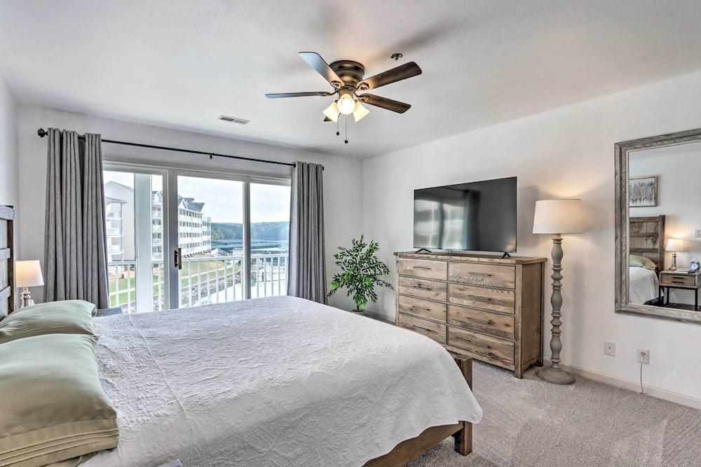 Parkview Bay Condo: Resort Pools & Lake View!