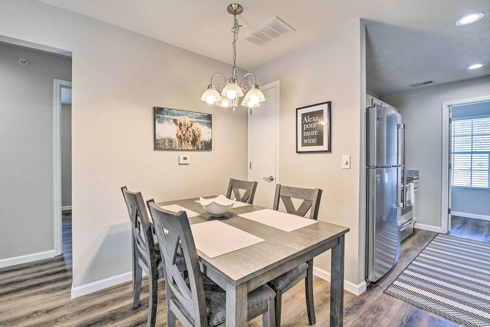 Branson Condo w/ Balcony: Near Silver Dollar City