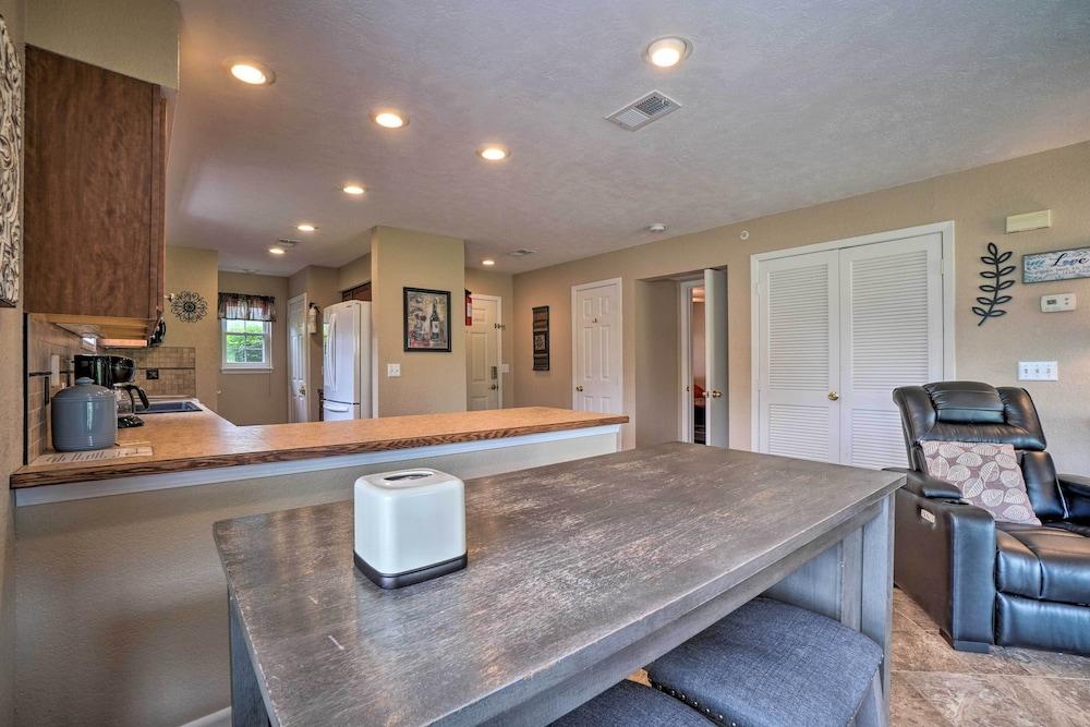 Branson Resort Condo w/ Scenic Patio & Pool Access