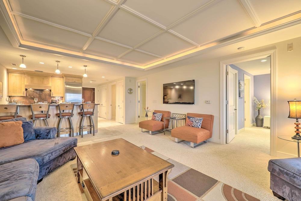 Beachfront Traverse City Resort Condo w/ Pool