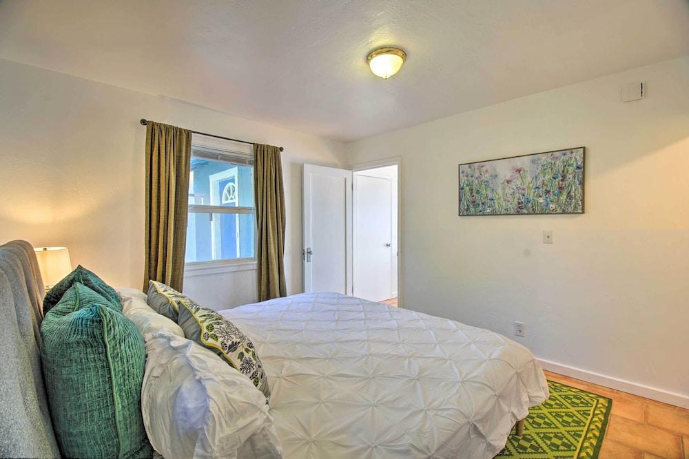 Lakefront Sanctuary w/ Mount Konocti Views