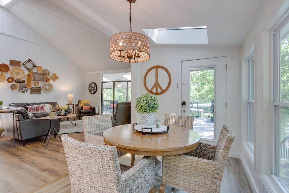 Spacious Decks & Dock: Margaritaville Home!