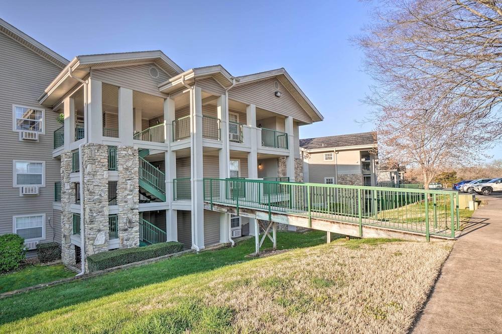 Family-friendly Condo ~ 3 Mi to Branson Landing