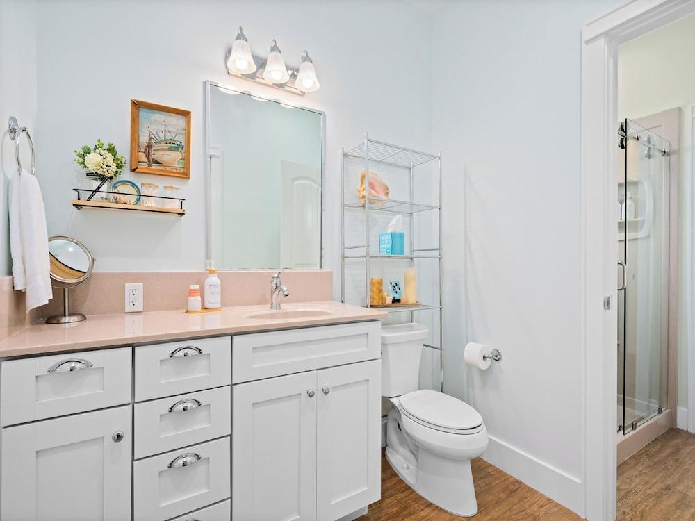 Magnolia Cottage by Miss Kitty’s