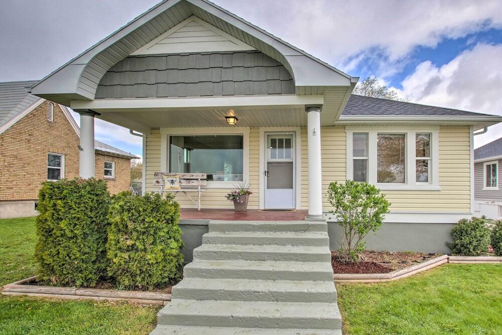 Convenient Preston Retreat w/ Private Yard!