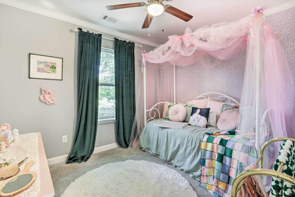 Eclectic Atlanta Abode < 3 Mi to Downtown!