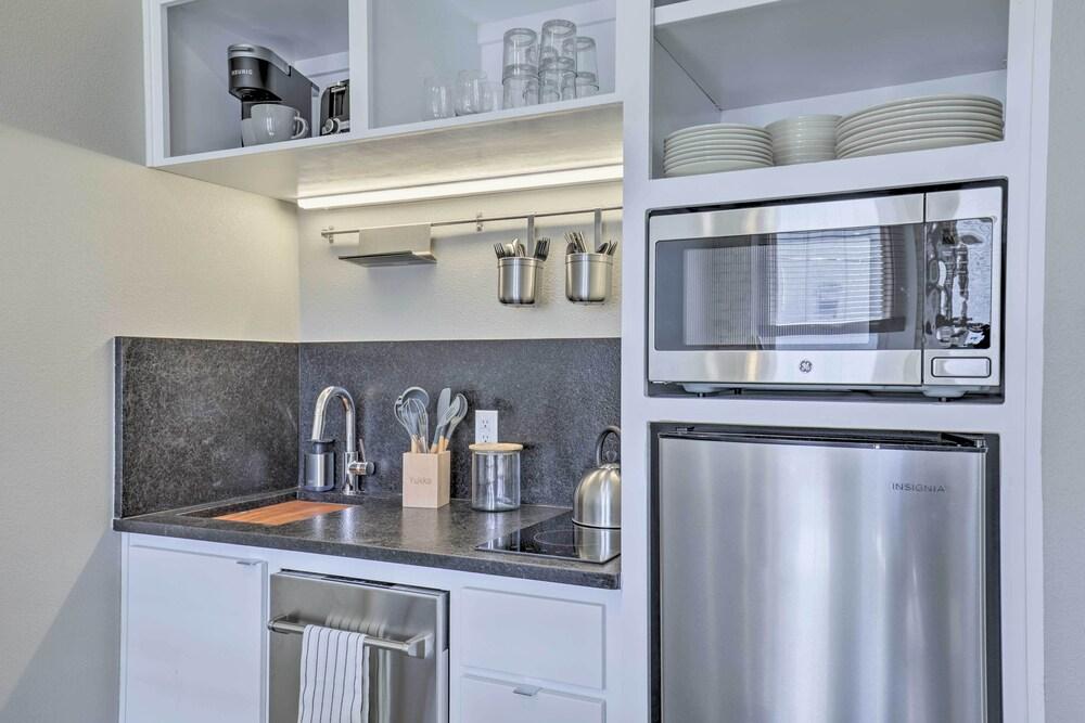 Inviting San Marcos Apartment w/ Washer/dryer