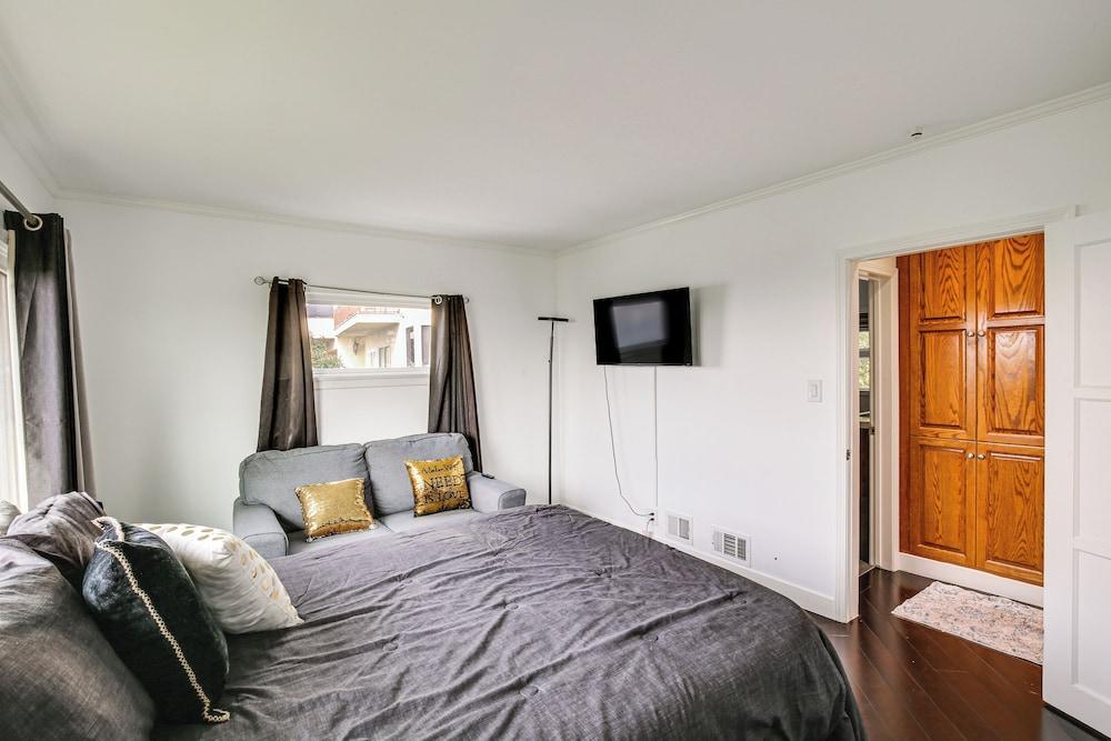 Bright Whittier Home w/ Pool Table + Spacious Deck