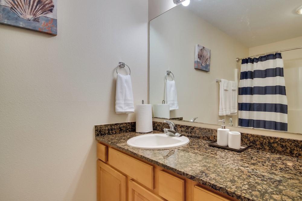 Walk to Beach: Gulfport Retreat w/ Patio