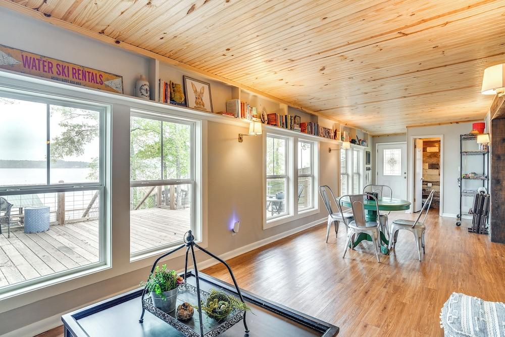 Waterfront House on Toledo Bend w/ Private Dock!