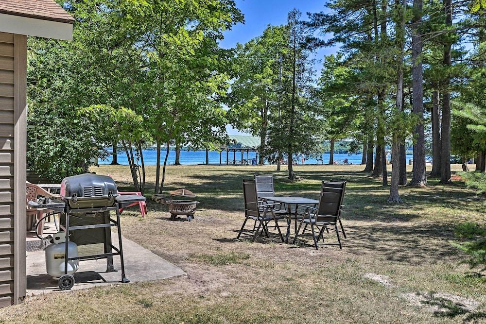 Rustic Suttons Bay Cottage: Shared Dock & Fire Pit