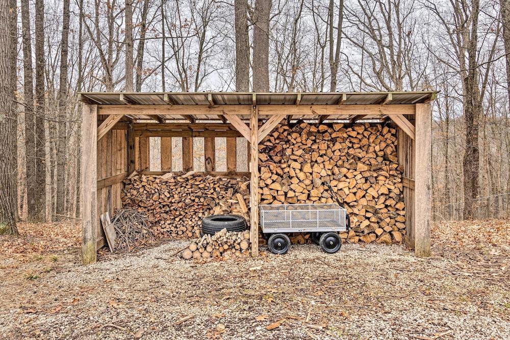 Serene Bloomington Home: Deck & Forest Views
