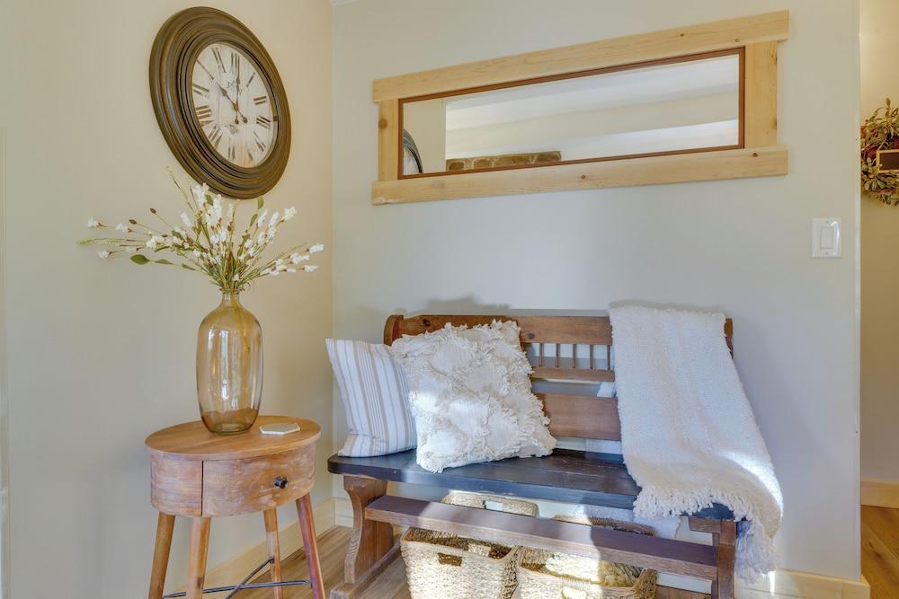 Updated Banner Elk Condo, 1 Mi to Sugar Mountain!