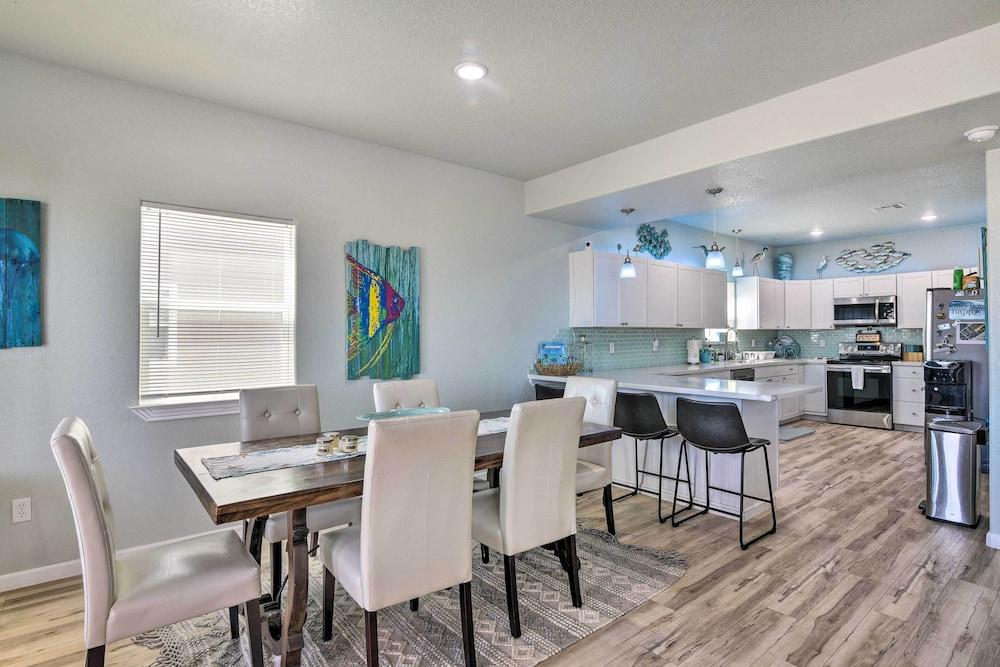 Pet-friendly Surfside Beach Home w/ Ocean Views!