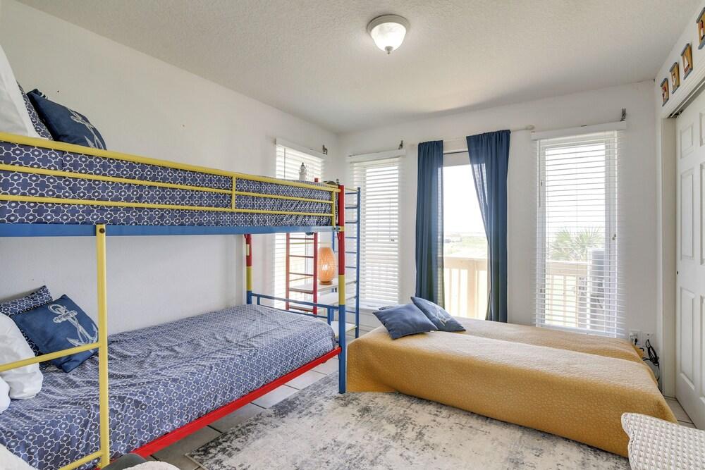 Beach Access: Renovated 'casa Bonita Surfside'