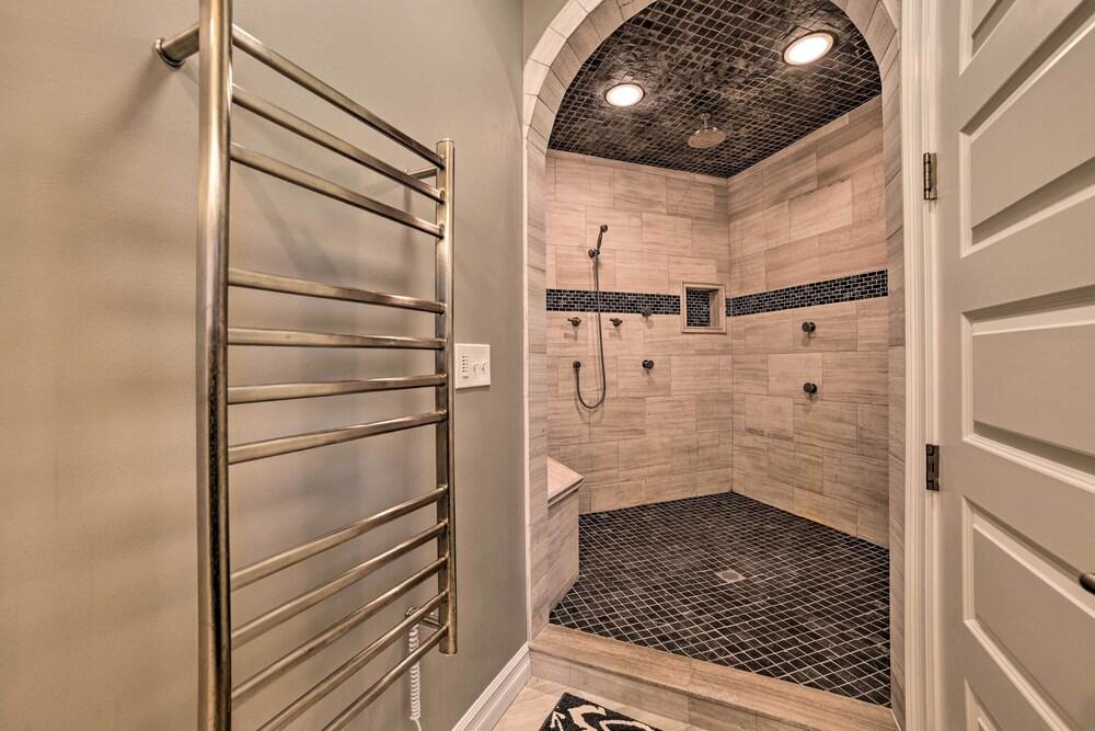 Luxe Waterfront Home w/ Private Lake Access!