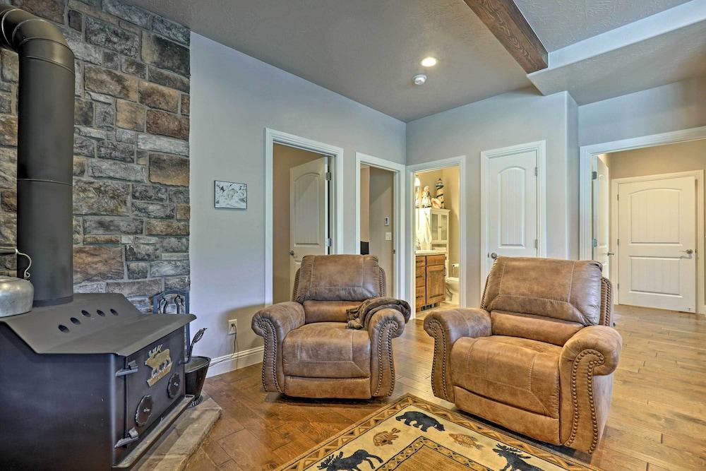 Mammoth Creek Apt. Between Bryce Canyon & Zion!