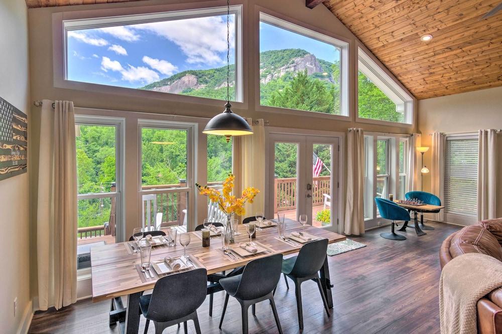 Breathtaking Views: Unique Chimney Rock Cottage!