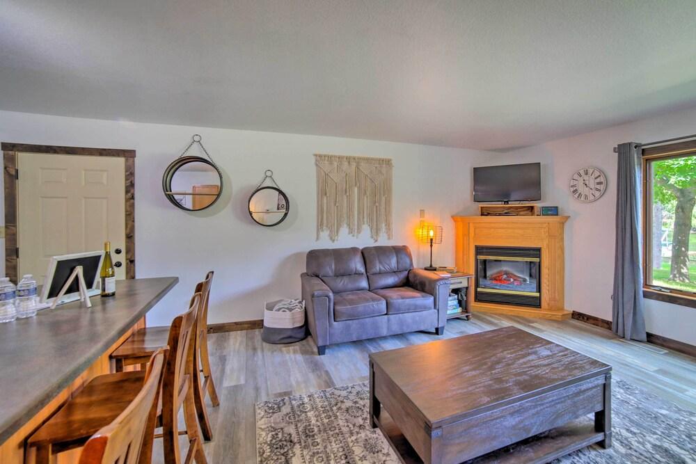 Waterfront Crivitz Property w/ Lake Access!