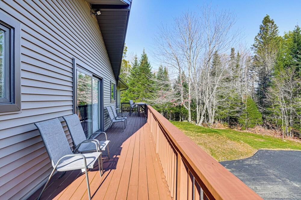 Newcomb Retreat w/ Mountain Views & Fire Pit!