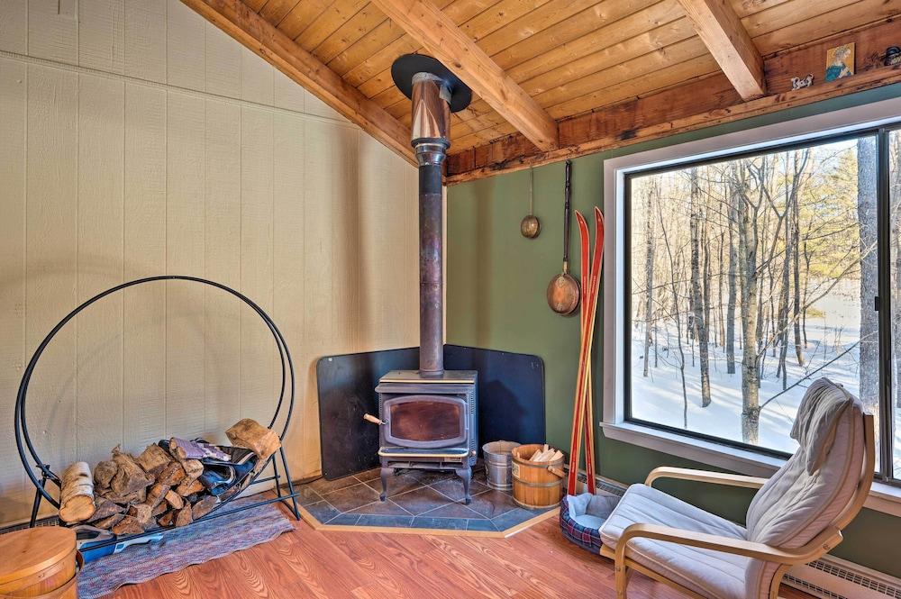 Unique Thornton Townhome: Swim, Ski, & Hike!