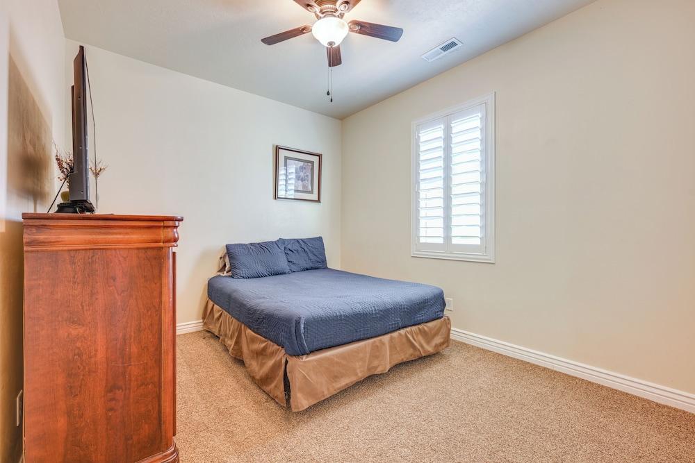 Utah Retreat w/ Heated Pool, Grill & Fire Pit!