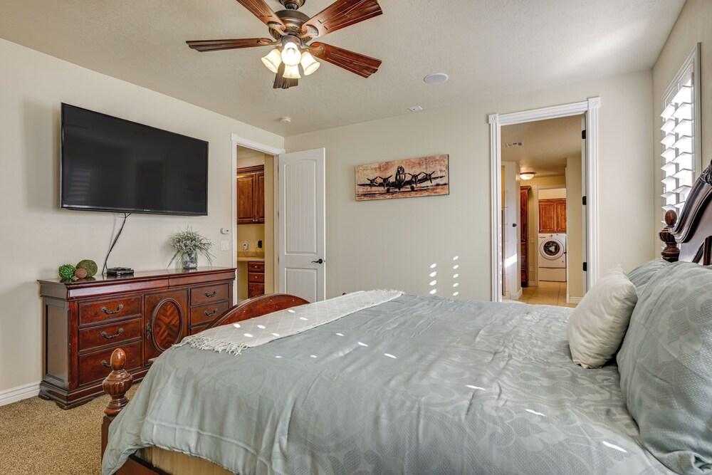 Utah Retreat w/ Heated Pool, Grill & Fire Pit!