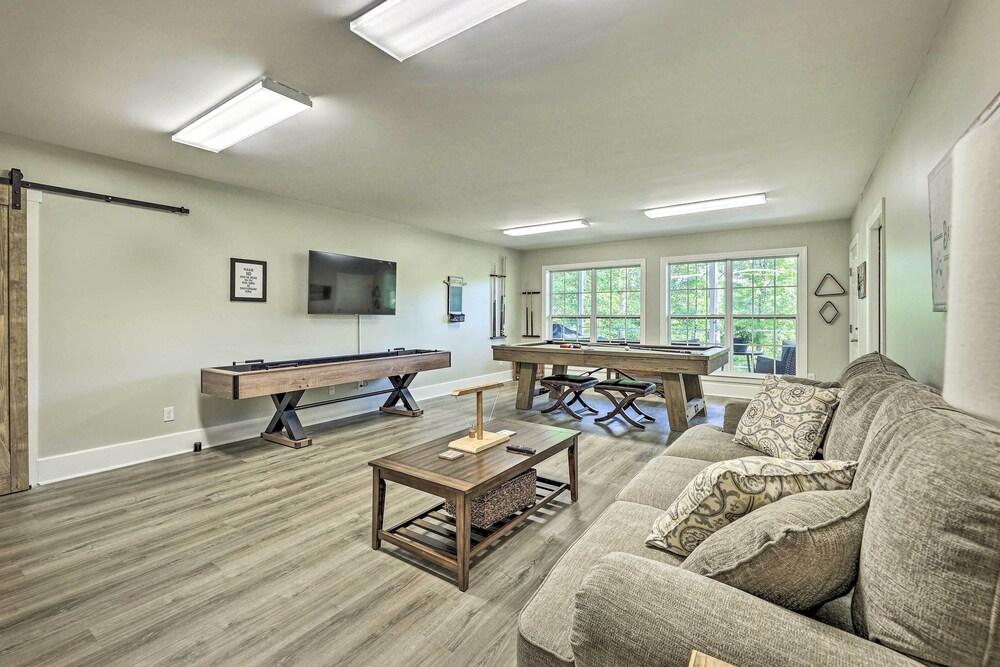 Luxurious Waterfront Home on Pickwick Lake!