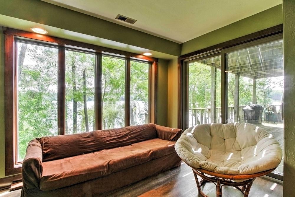 Waupaca Lakefront Home w/ Pool Table & Dock!