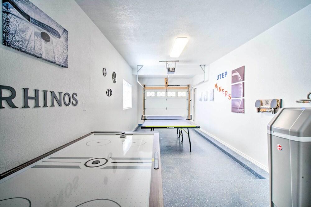 Modern El Paso Home w/ Backyard & Fire Pit!