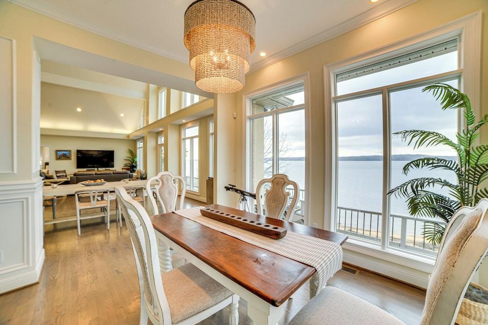 Spacious Lakefront Kentucky Home Rental!