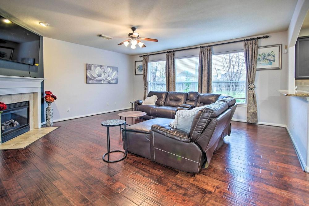 Spacious Richmond Home: Close to Parks & Shopping