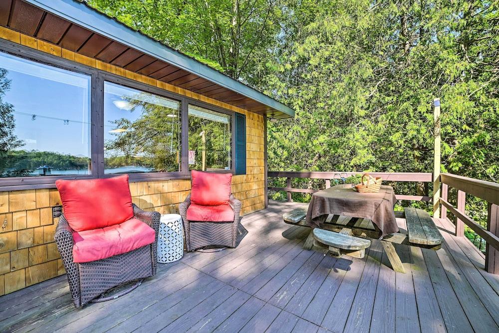 Lakefront Hideaway w/ Dock, Kayaks, Fire Pit!