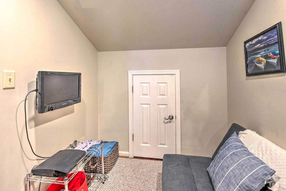 Community Perks & Deck: Lake Harmony Townhome!