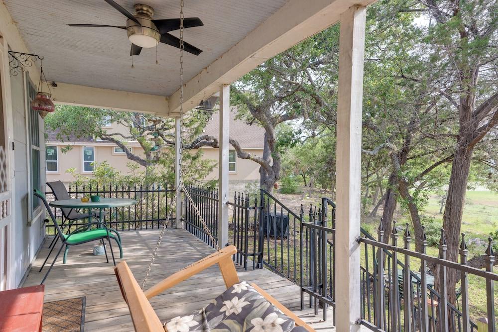 Charming Canyon Lake Cottage w/ Pool & BBQ Pit!