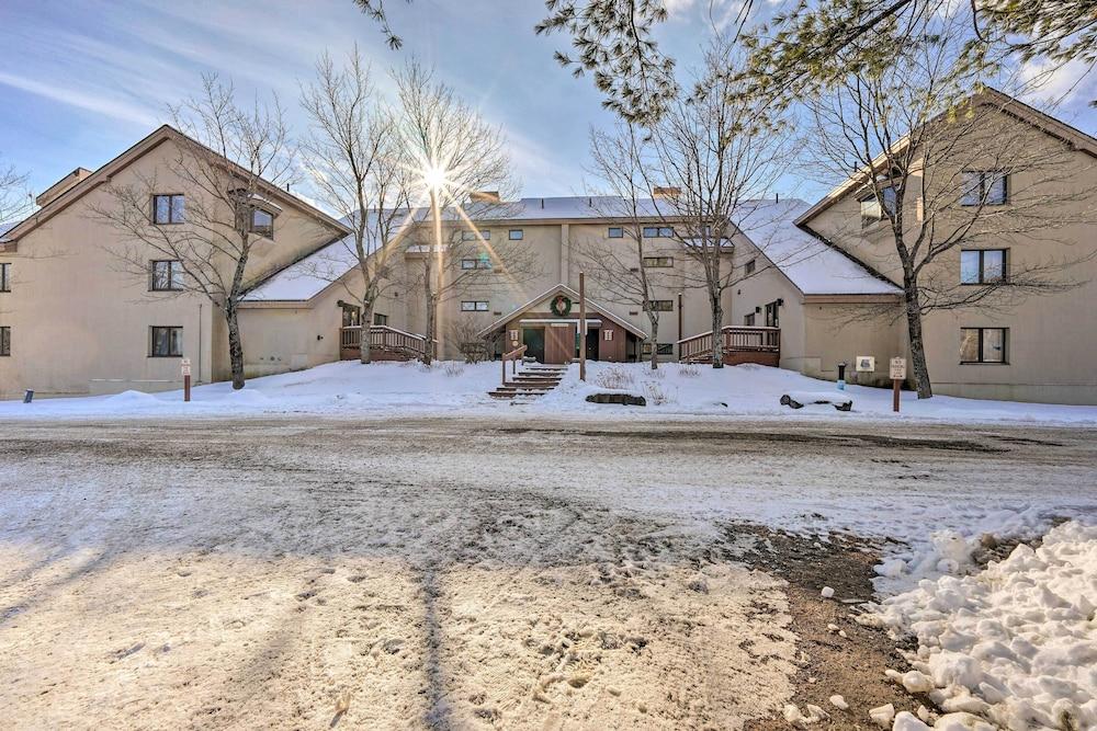 Renovated Dover Condo - Steps to Ski Shuttle!