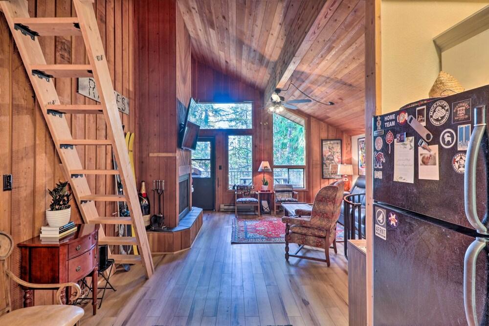 Whitefish Escape w/ Deck: 3 Mi to Ski Resort!