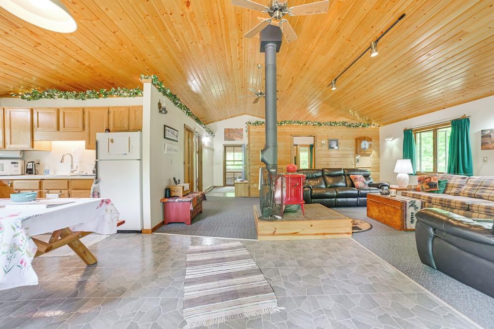 Michigan Retreat on 10 Acres: Hike, Fish & Explore