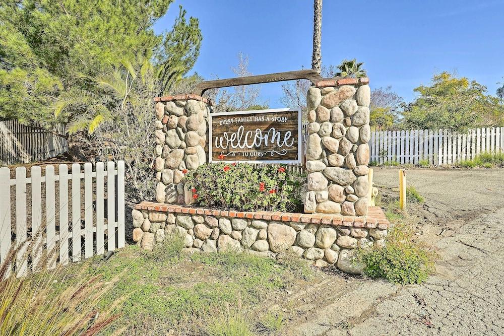 Garden, Gazebo & Fire Pit: Fallbrook Home!