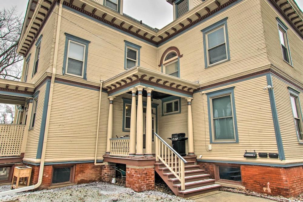 Charming Bloomington Apt w/ Walkable Location