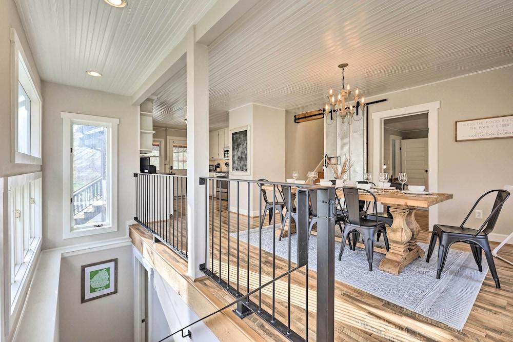 Stylish Vilas Hideaway: Hike, Ski & Explore!