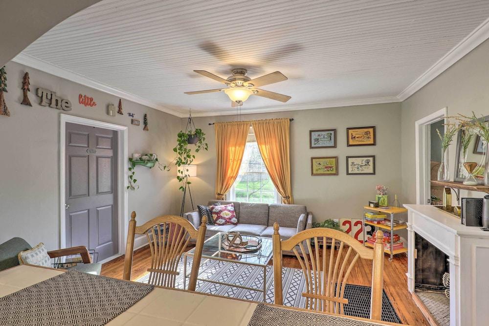 Stylish Woodfin Home w/ Backyard & Fire Pit