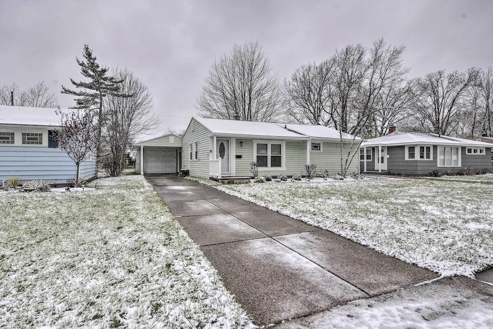 Serene Buffalo Dwelling w/ Backyard BBQ Patio