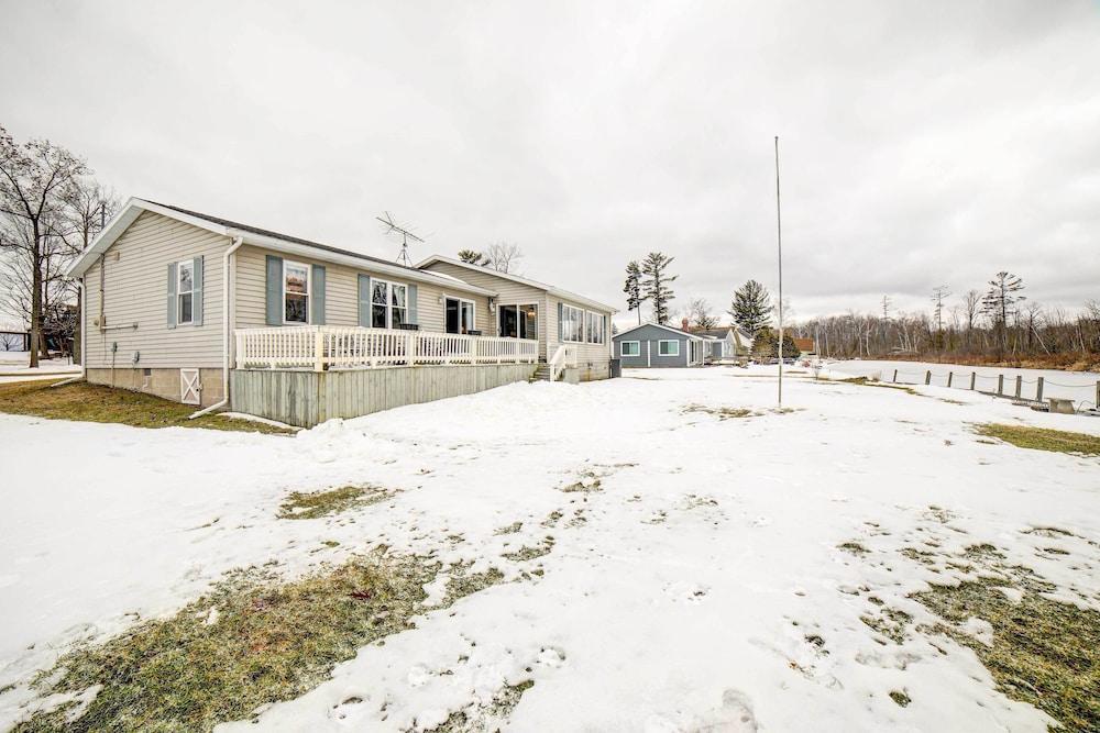 Waterfront Evart House on Chippewa Lake Channel